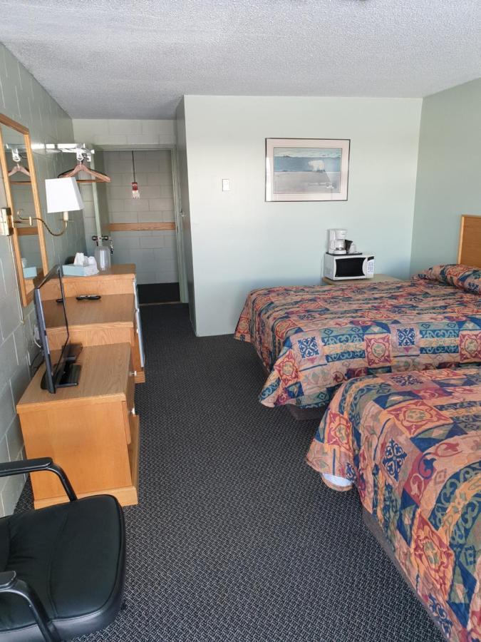Chimo Motel Cochrane Exterior photo