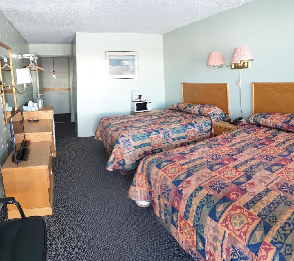 Chimo Motel Cochrane Exterior photo